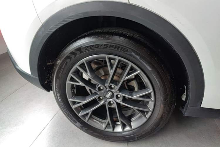 Used Bestune T55 2021 1.5T Automatic Joyful·Prestige Edition Right Rear Wheel Hub