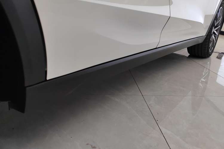 Used Bestune T55 2021 1.5T Automatic Enjoyment · Luxury Edition Right Side Sill