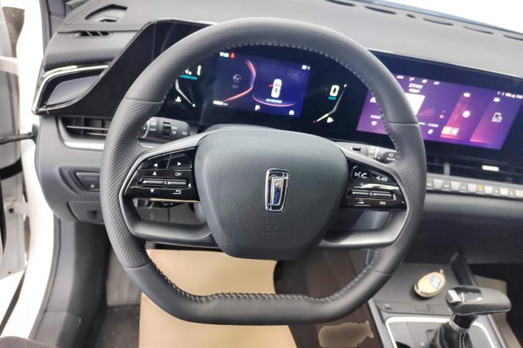 Used Bestune T55 2021 1.5T Automatic Enjoyment · Luxury Edition Steering Wheel