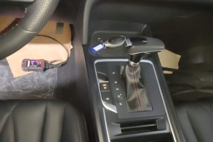 Used Bestune T55 2022 1.5T Automatic Leap Edition Gear Lever