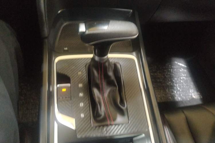 Used Bestune T55 2022 1.5T Automatic Leap Edition Gear Lever