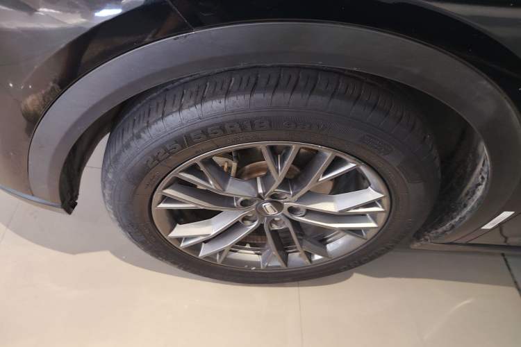 Used Bestune T55 2022 1.5T Automatic Leap Edition Left Front Wheel Hub