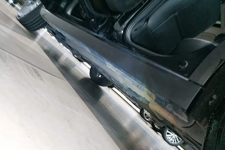 Used Bestune T55 2022 1.5T Automatic Leap Edition Left Side Sill