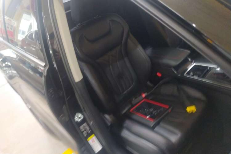 Used Bestune T55 2022 1.5T Automatic Leap Edition Right Front Seat
