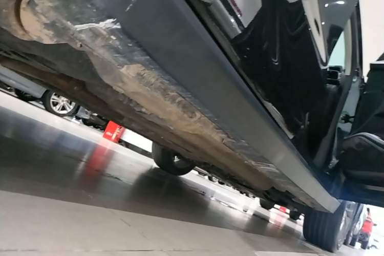 Used Bestune T55 2022 1.5T Automatic Leap Edition Right Side Sill