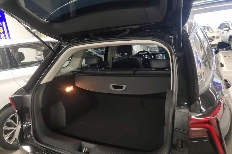 Used Bestune T55 2022 1.5T Automatic Leap Edition Trunk