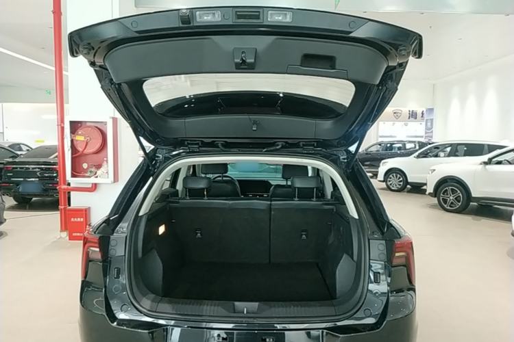Used Bestune T55 2022 1.5T Automatic Leap Edition Trunk
