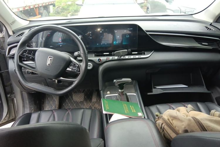 Used Bestune T55 2022 1.5T Automatic Leap Edition Center Console