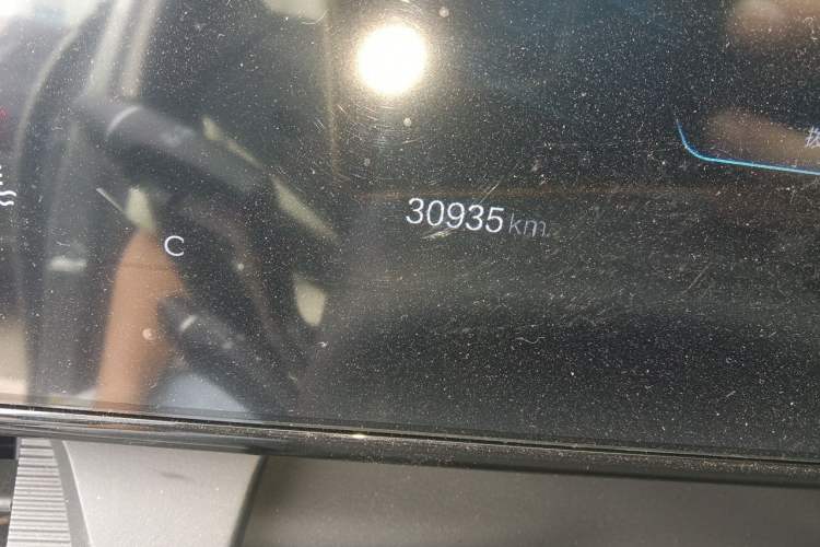 Used Bestune T55 2022 1.5T Automatic Leap Edition Odometer Close Up