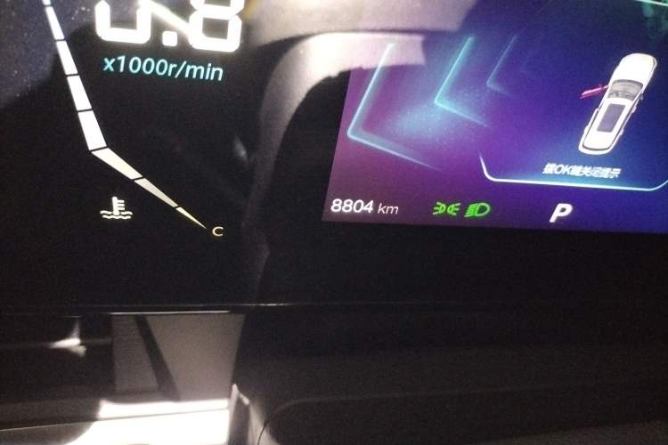 Used Bestune T55 2022 1.5T Automatic Super Leap Edition Odometer Close Up