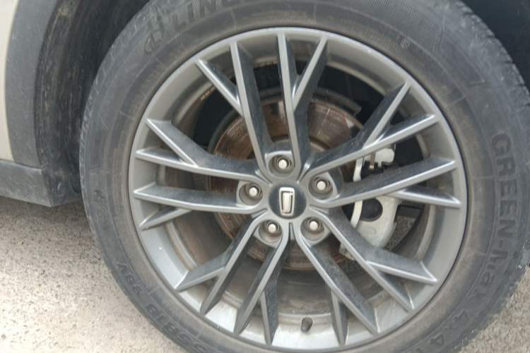 Used Bestune T55 2022 1.5T Automatic Leap Edition Right Front Wheel Hub
