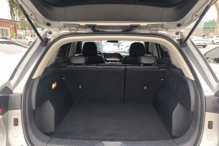 Used Bestune T55 2022 1.5T Automatic Leap Edition Trunk