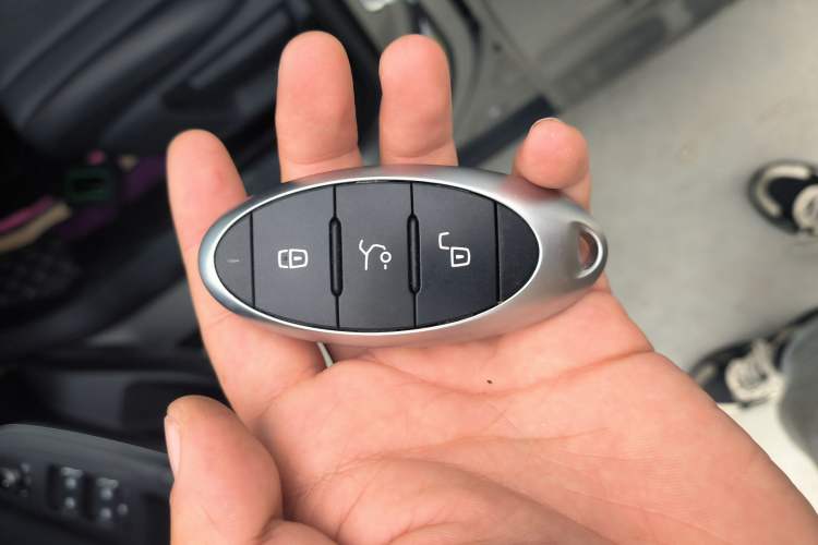 Used Bestune T55 2022 1.5T Automatic Leap Edition Vehicle Key