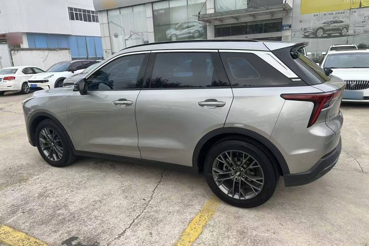 Used Bestune T55 2022 1.5T Automatic Leap Edition Exterior 4