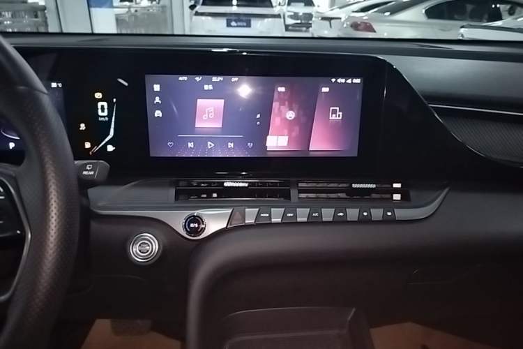 Used Bestune T55 2022 1.5T Automatic Leap Edition Audio And AC Panel