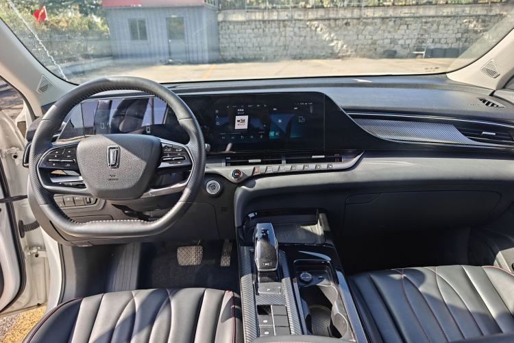 Used Bestune T55 2022 1.5T Automatic Super Leap Edition Center Console