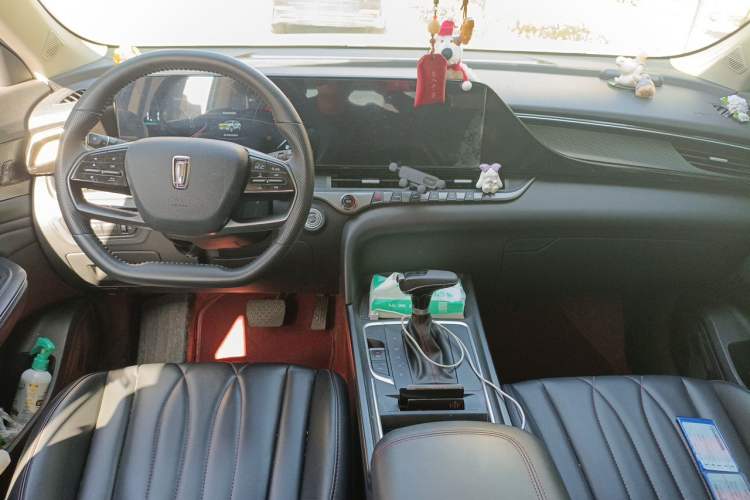 Used Bestune T55 2022 1.5T Automatic Elite Edition Center Console