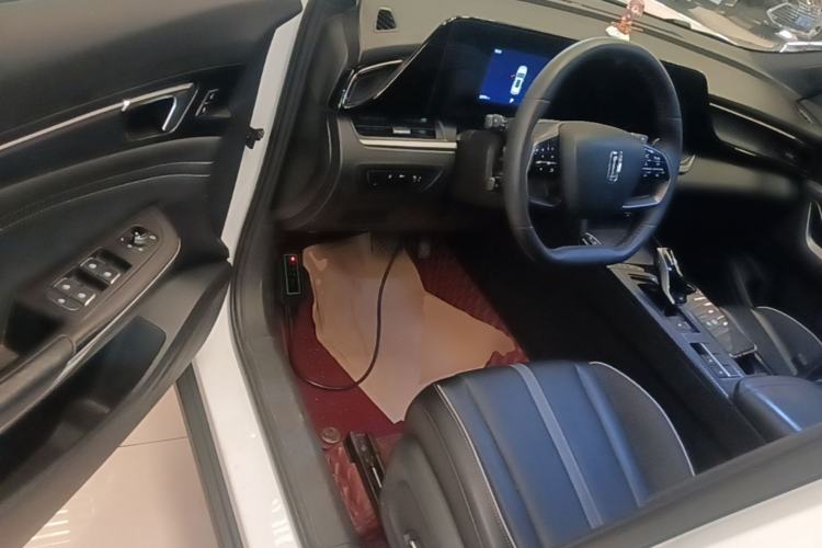 Used Bestune T55 2022 1.5T Automatic ZHUOYUE Model Driver Seat