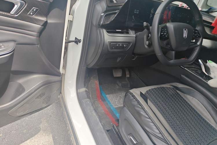Used Bestune T55 2022 1.5T Automatic Super Leap Edition Driver Seat