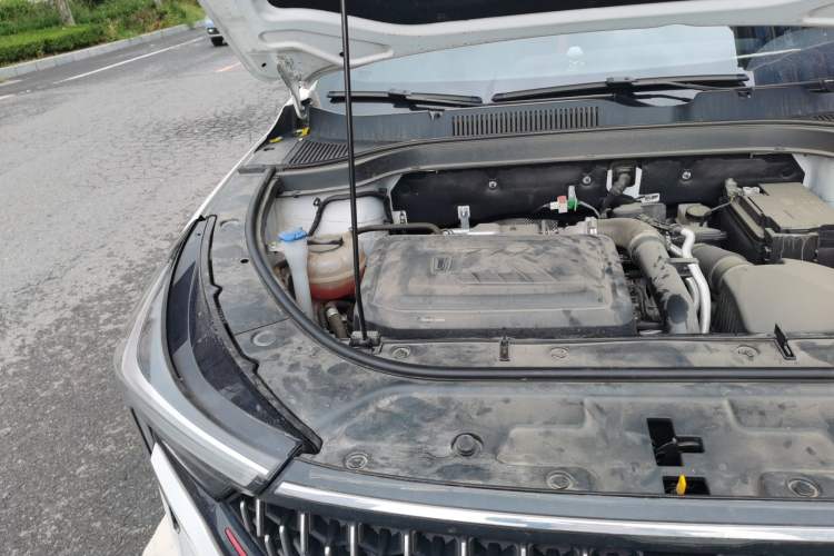 Used Bestune T55 2022 1.5T Automatic ZHUOYUE Model Engine Bay Right