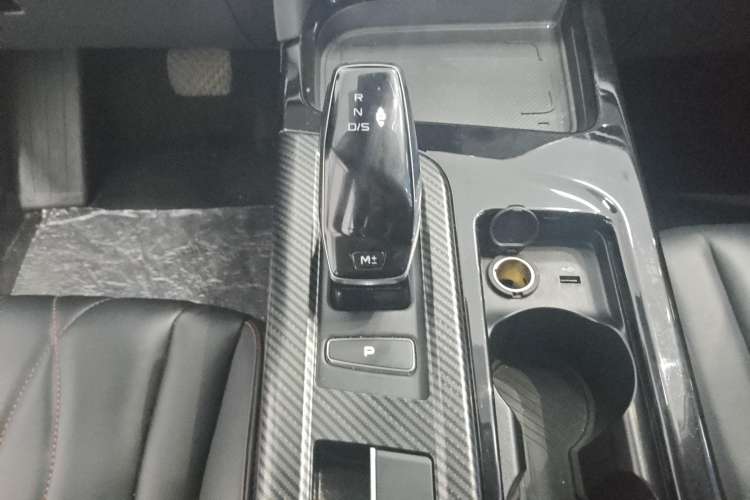 Used Bestune T55 2022 1.5T Automatic Super Leap Edition Gear Lever