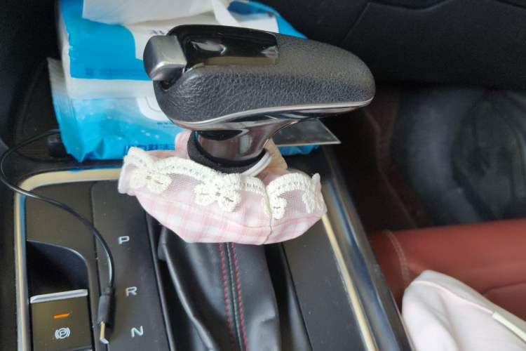 Used Bestune T55 2022 1.5T Automatic Leap Edition Gear Lever