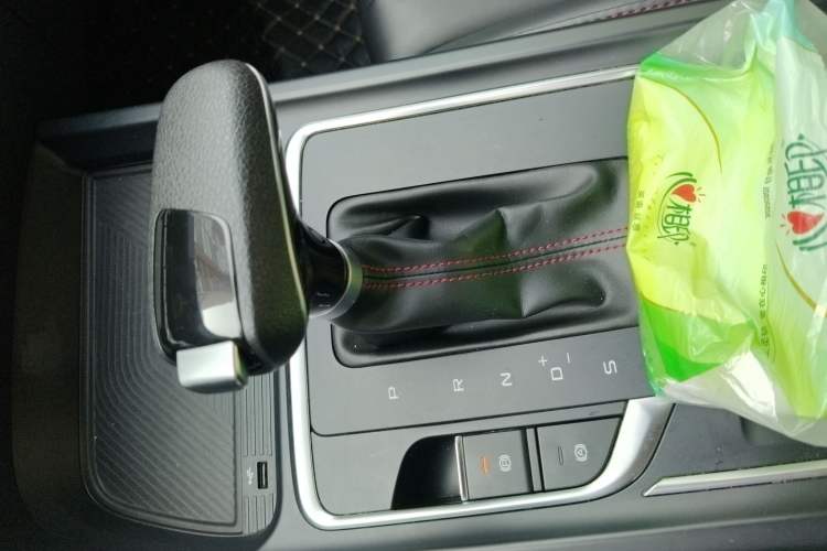 Used Bestune T55 2022 1.5T Automatic Leap Edition Gear Lever
