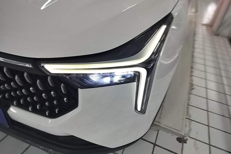 Used Bestune T55 2022 1.5T Automatic Leap Edition Left Front Headlight