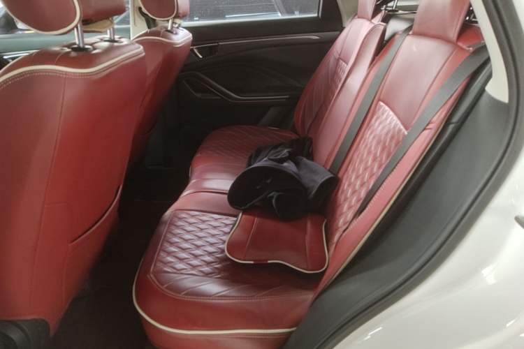 Used Bestune T55 2022 1.5T Automatic Leap Edition Left Rear Seat