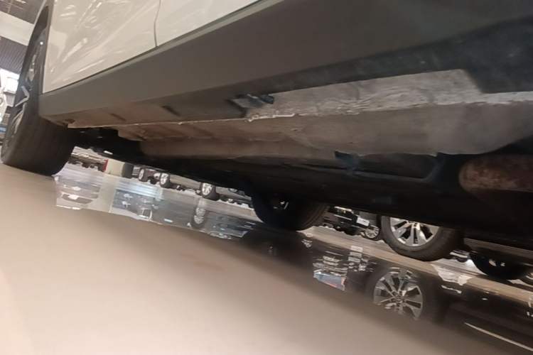 Used Bestune T55 2022 1.5T Automatic ZHUOYUE Model Left Side Sill
