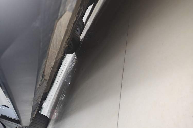 Used Bestune T55 2022 1.5T Automatic Super Leap Edition Left Side Sill