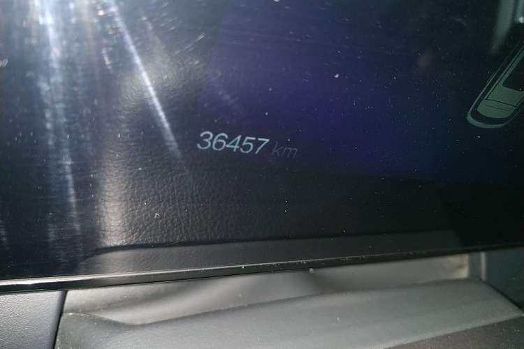 Used Bestune T55 2022 1.5T Automatic Leap Edition Odometer Close Up