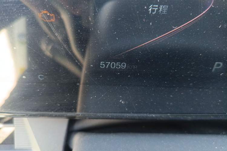 Used Bestune T55 2022 1.5T Automatic Elite Edition Odometer Close Up