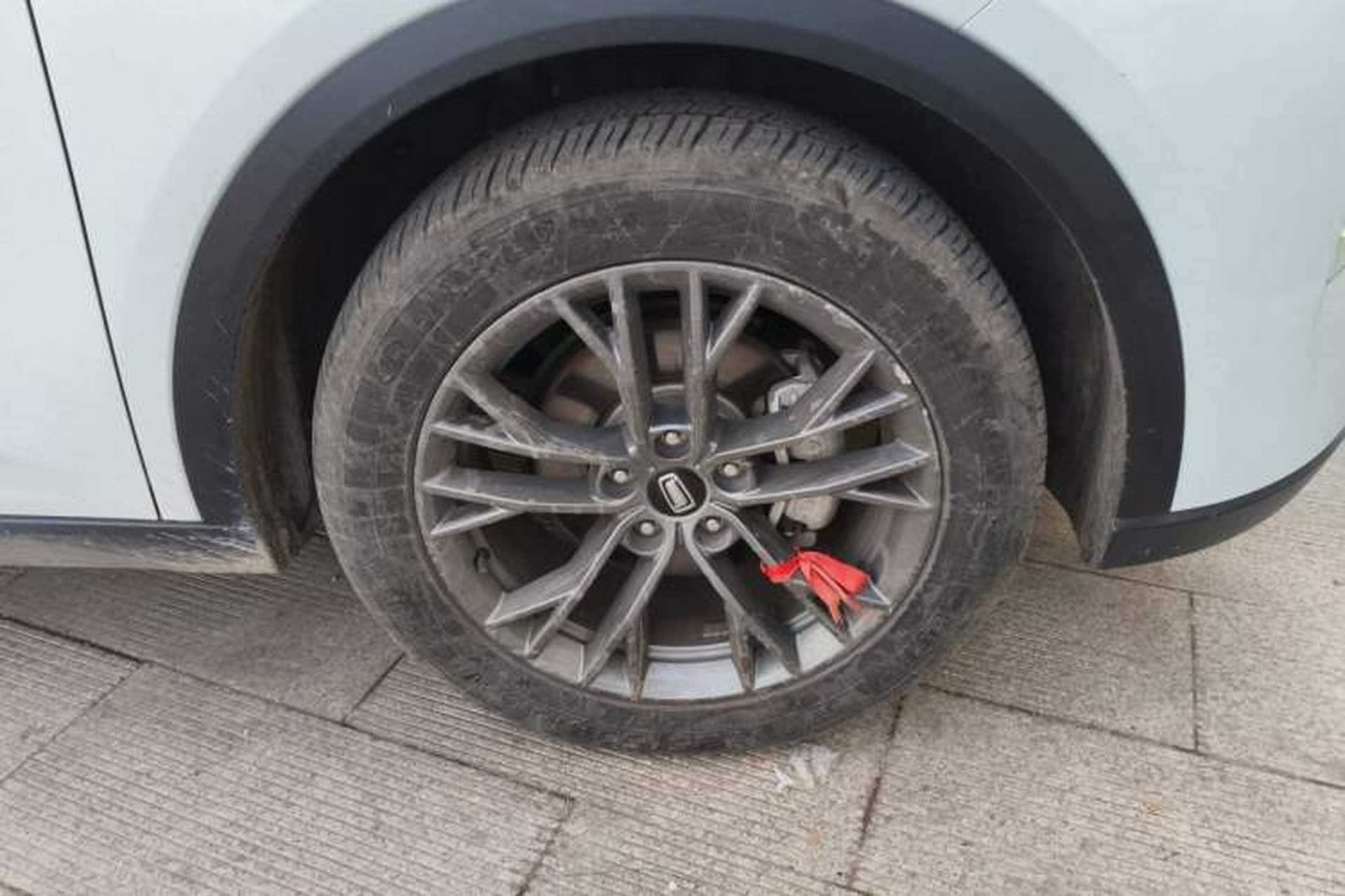 Used Bestune T55 2022 1.5T Automatic Super Leap Edition Right Front Wheel Hub