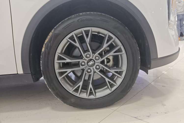Used Bestune T55 2022 1.5T Automatic Super Leap Edition Right Rear Wheel Hub