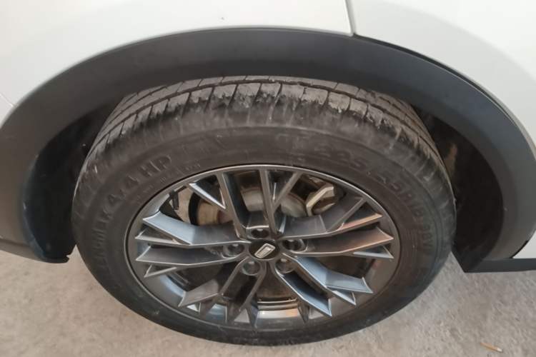 Used Bestune T55 2022 1.5T Automatic Super Leap Edition Right Rear Wheel Hub