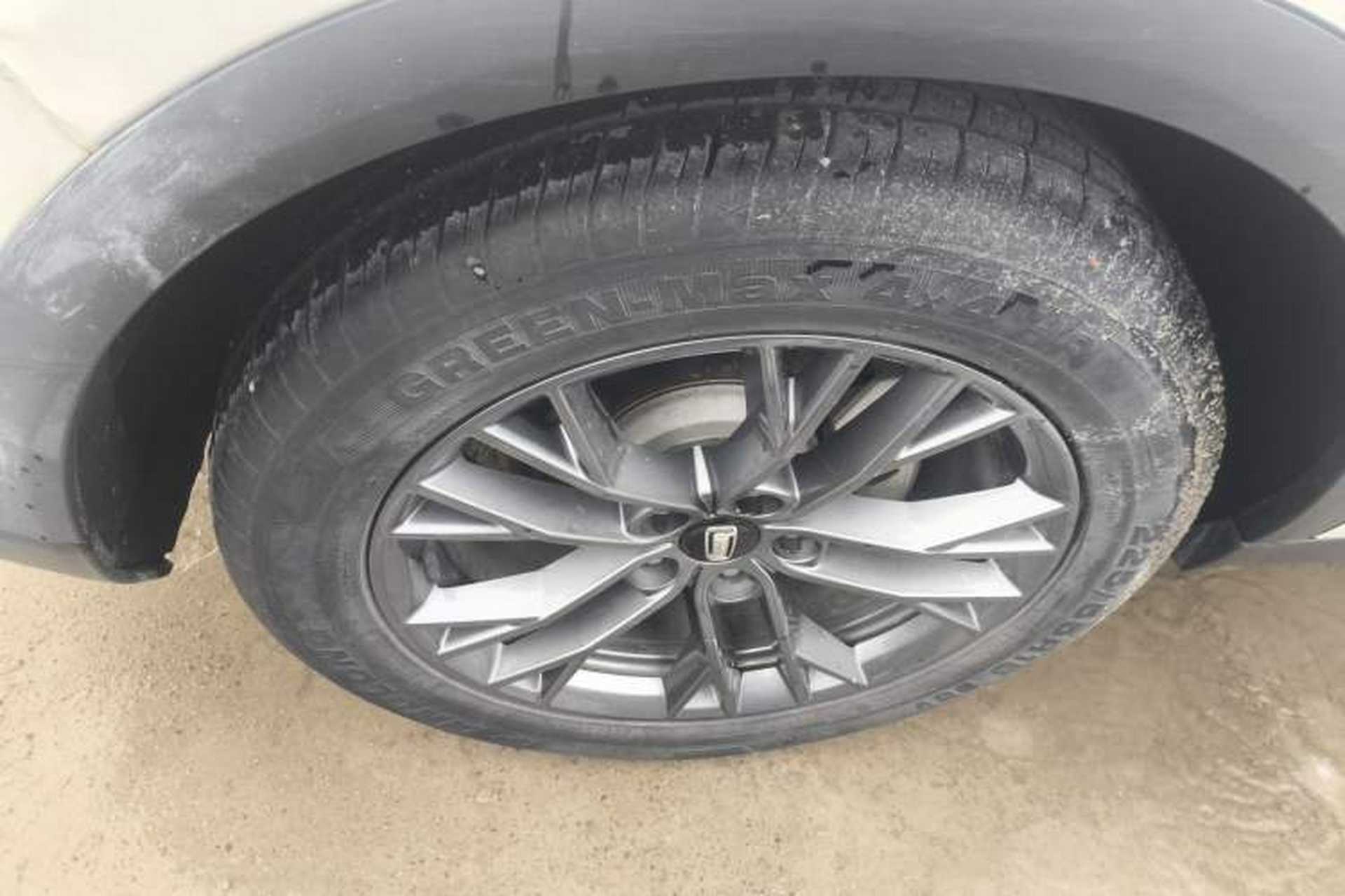 Used Bestune T55 2022 1.5T Automatic Leap Edition Right Rear Wheel Hub