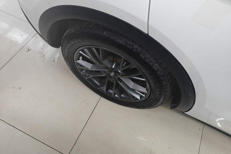 Used Bestune T55 2022 1.5T Automatic Super Leap Edition Right Rear Wheel Hub