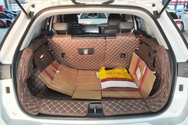 Used Bestune T55 2022 1.5T Automatic Leap Edition Trunk