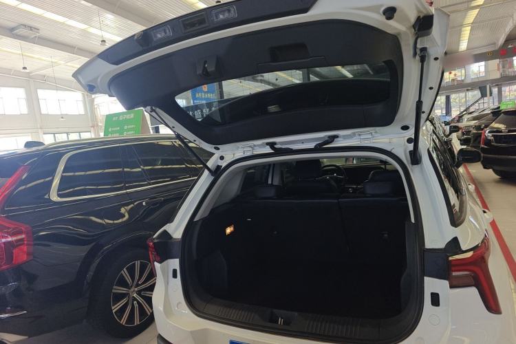 Used Bestune T55 2022 1.5T Automatic Super Leap Edition Trunk