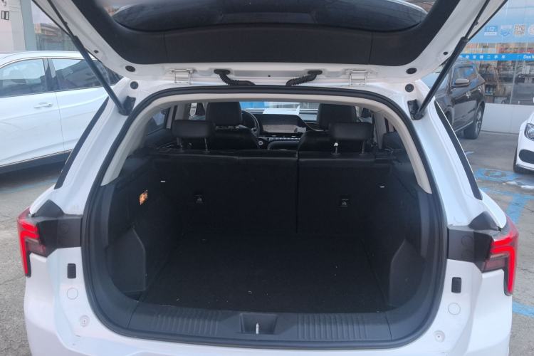 Used Bestune T55 2022 1.5T Automatic Leap Edition Trunk