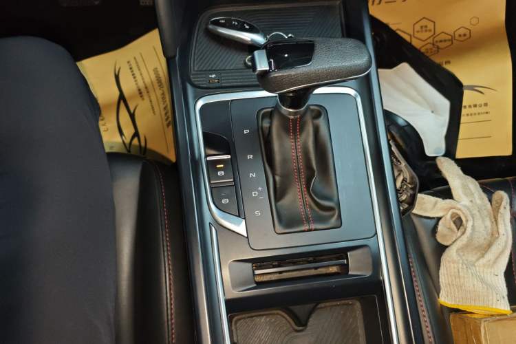 Used Bestune T55 2023 1.5T Automatic Leap Model Gear Lever