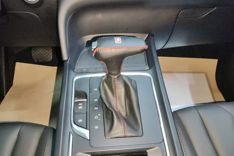 Used Bestune T55 2023 1.5T Automatic Leap Model Gear Lever