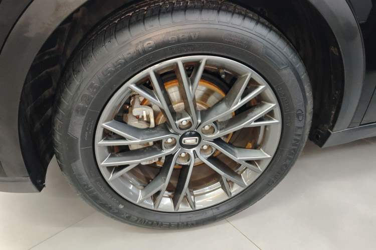 Used Bestune T55 2023 1.5T Automatic Leap Model Left Front Wheel Hub