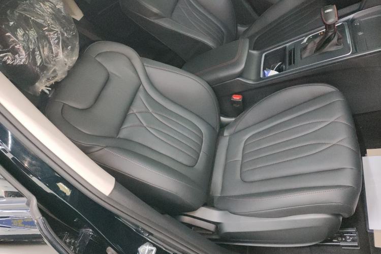 Used Bestune T55 2023 1.5T Automatic Leap Model Right Front Seat