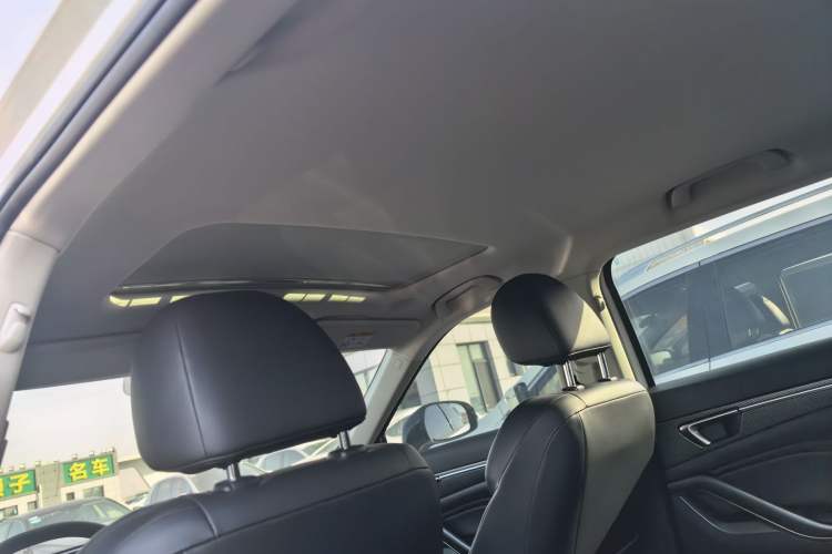 Used Bestune T55 2023 1.5T Automatic Leap Model Headliner