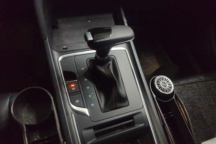 Used Bestune T55 2023 1.5T Automatic Leap Model Gear Lever