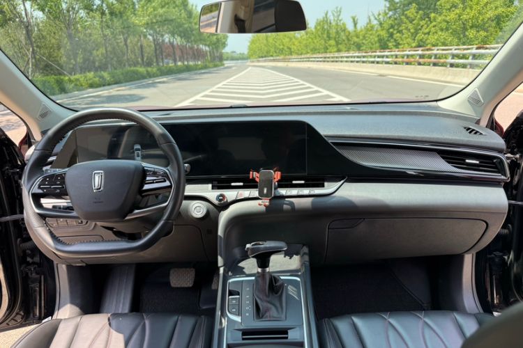 Used Bestune T55 2023 1.5T Automatic Leap Model Interior 4