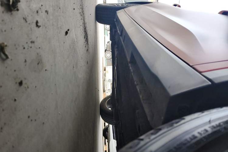 Used Bestune T55 2023 1.5T Automatic Leap Model Right Side Sill