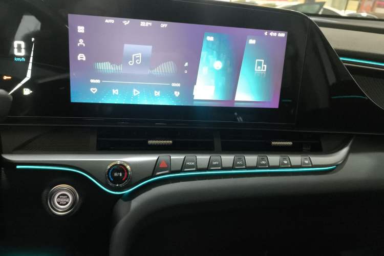 Used Bestune T55 2023 1.5T Automatic Leap Model Audio And AC Panel